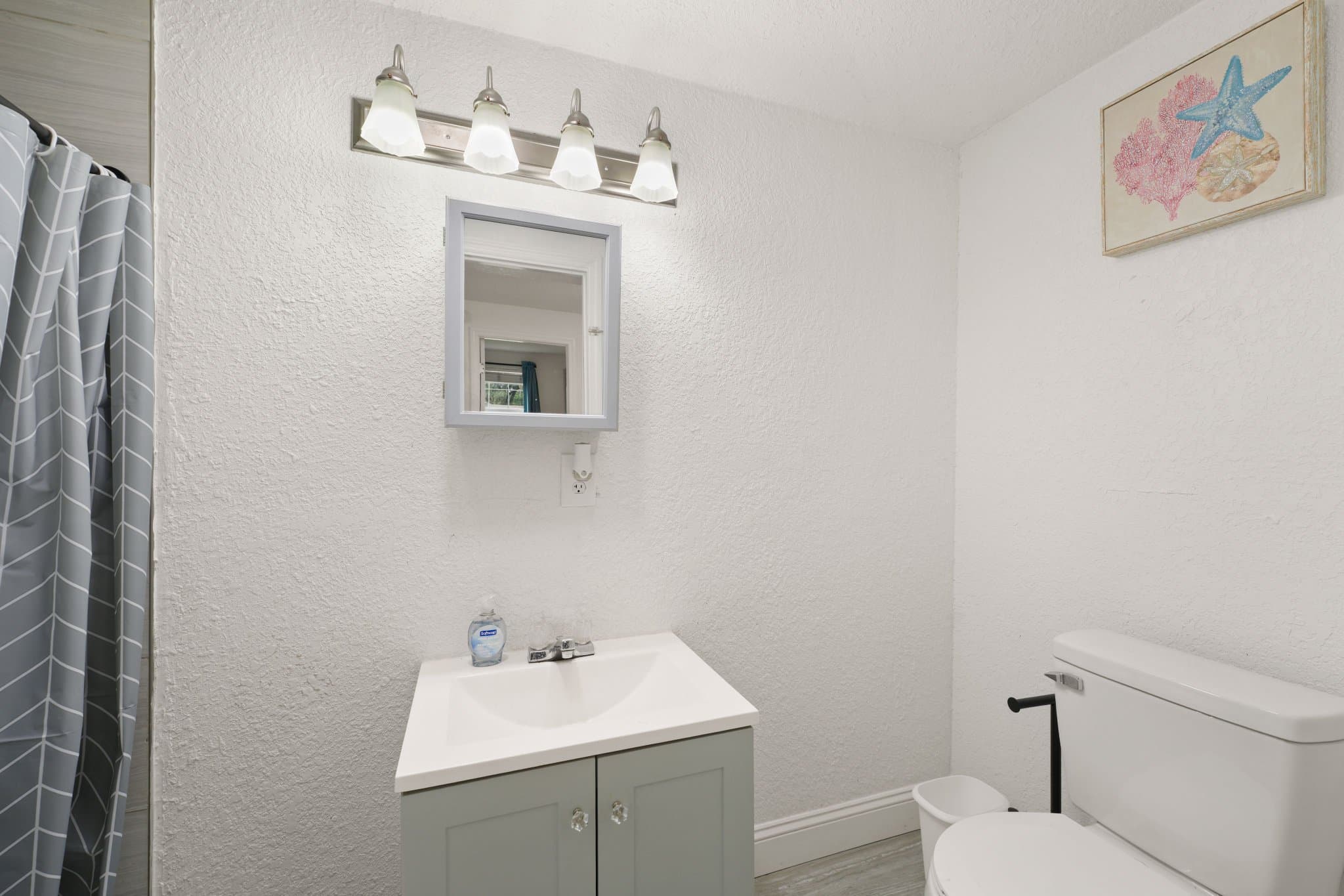 Jacksonville Single Room: 6878 Lenox Avenue