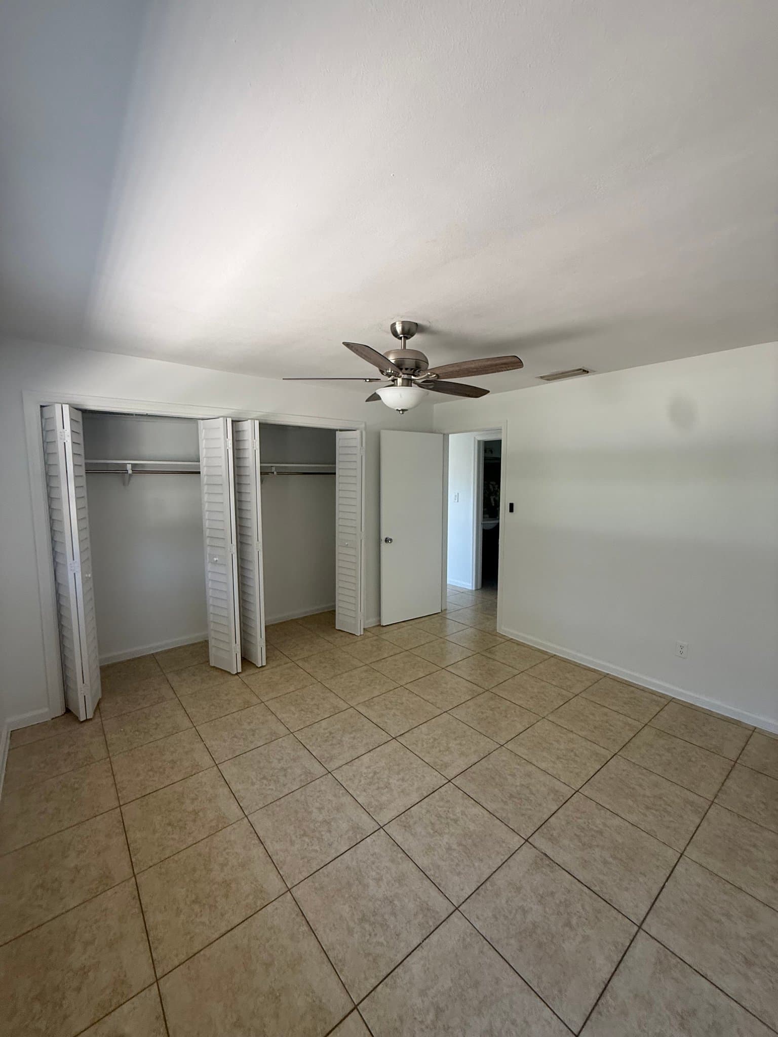 Naples Park Multiplex: 623 92nd Avenue North