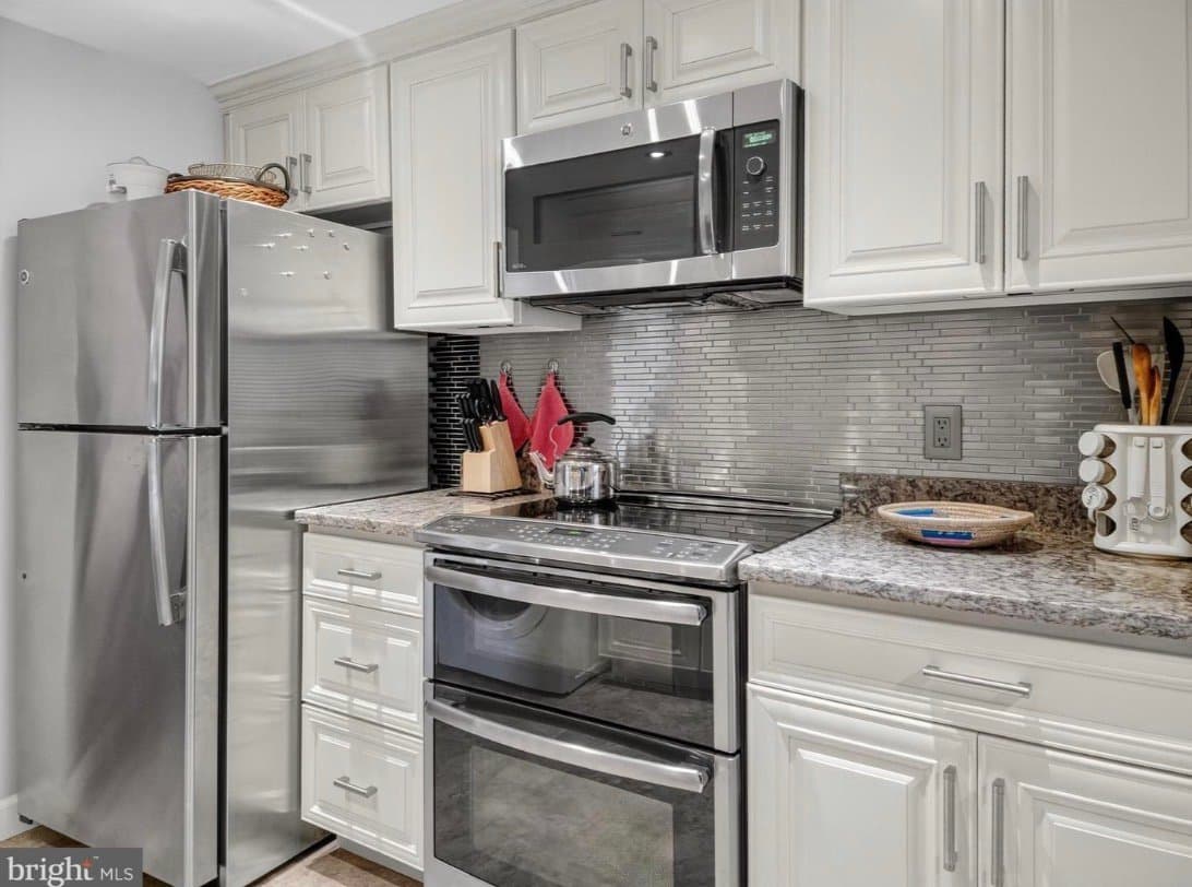 Chevy Chase Condo: 4601 N Park Ave
