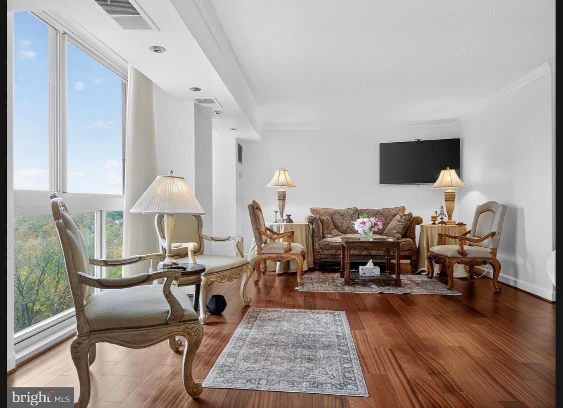 Chevy Chase Condo: 4601 N Park Ave