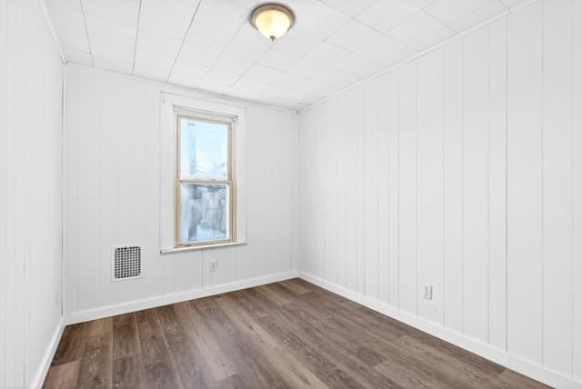 Glassport House: 727 Vermont Ave