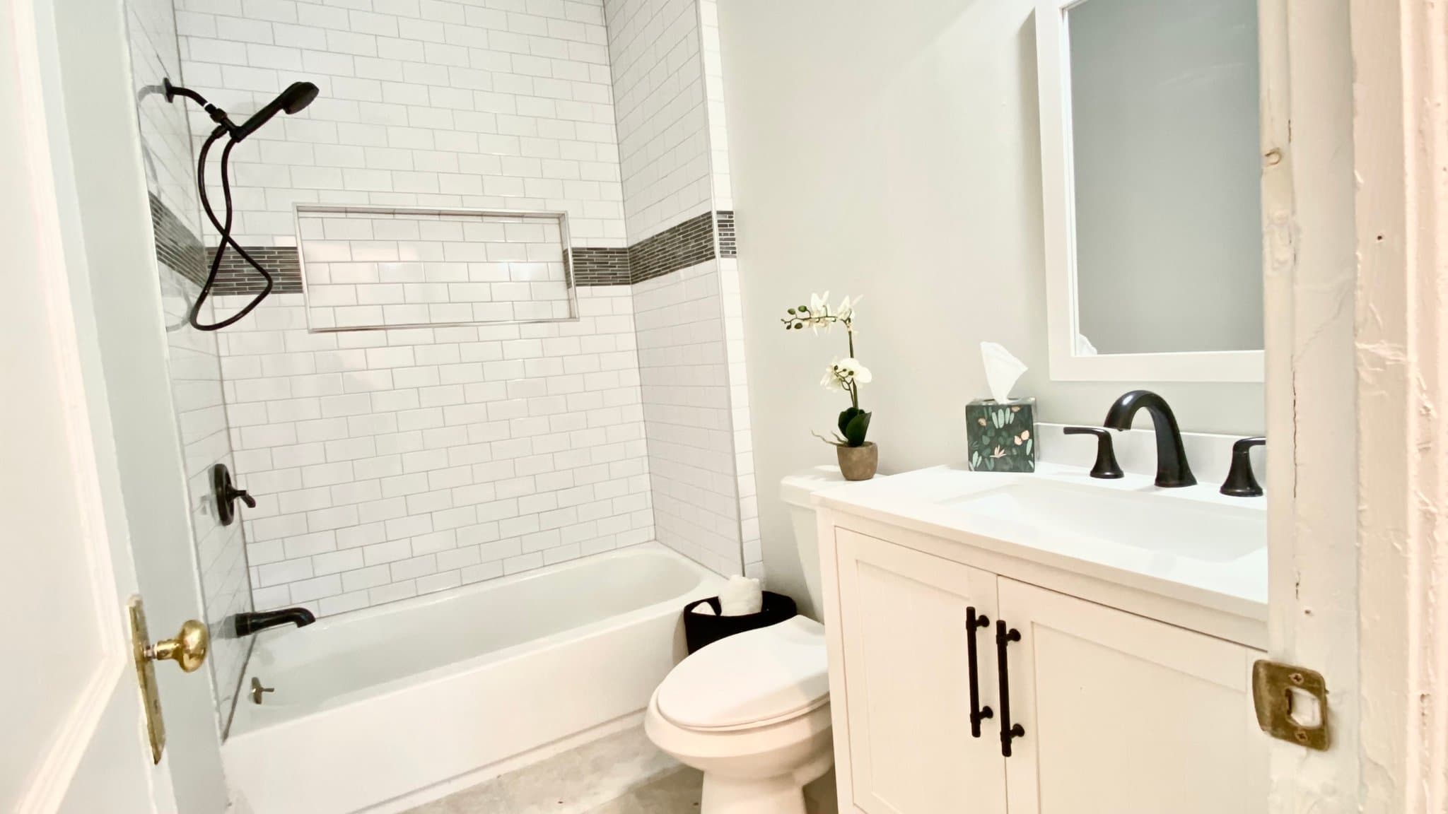 Atlanta Single Room: 656 Cascade Ave SW