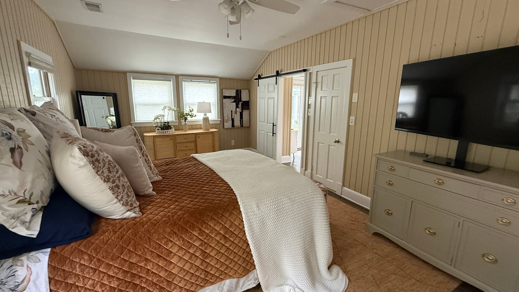 Crownsville House: 702 Defense Hwy