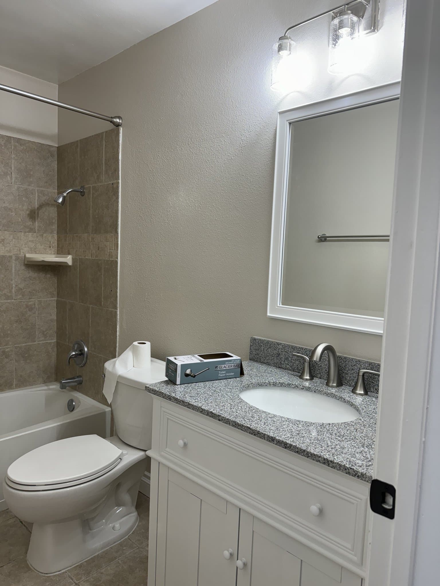 Anaheim Condo: 465 South Ranch View Circle