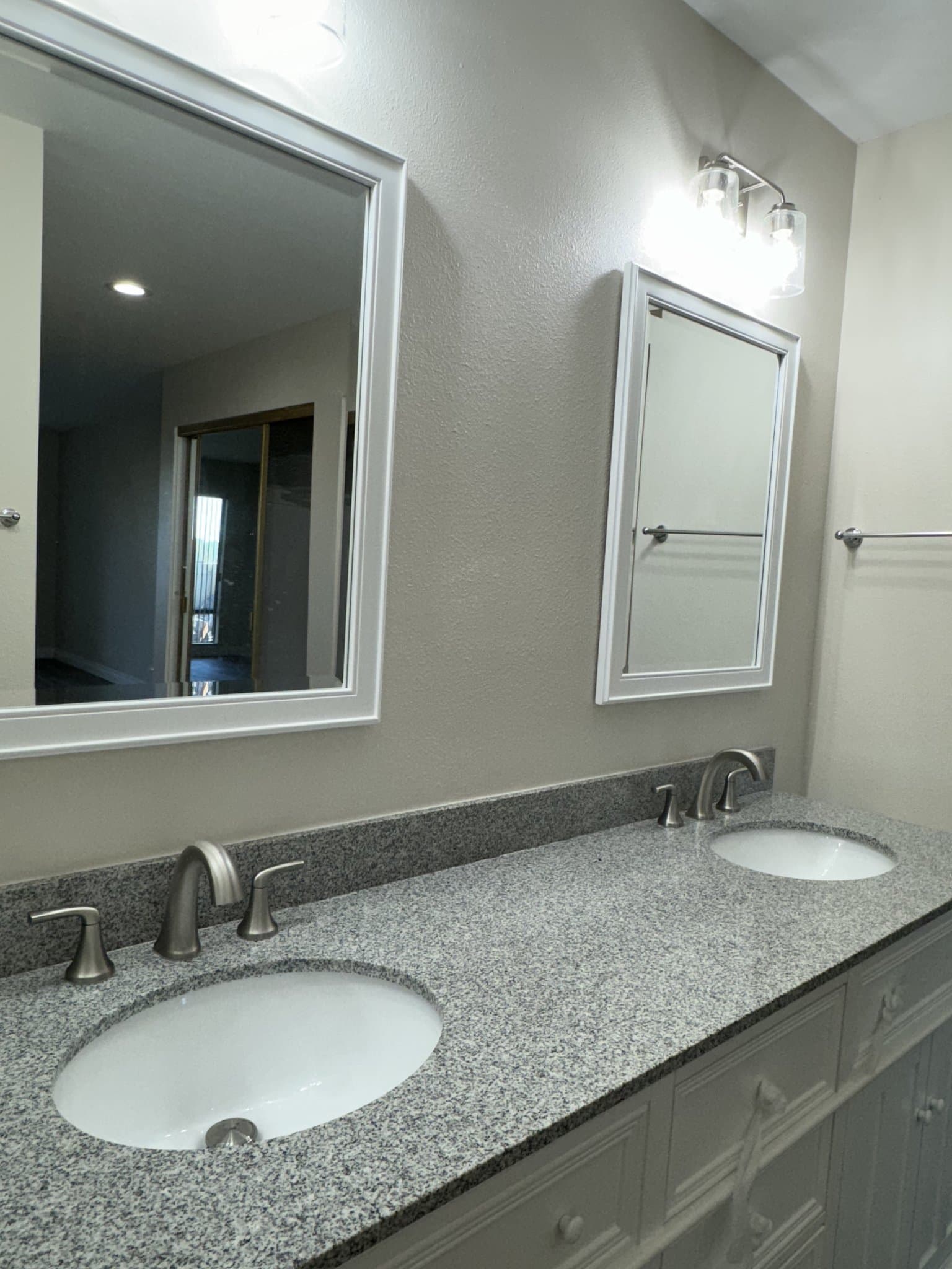 Anaheim Condo: 465 South Ranch View Circle