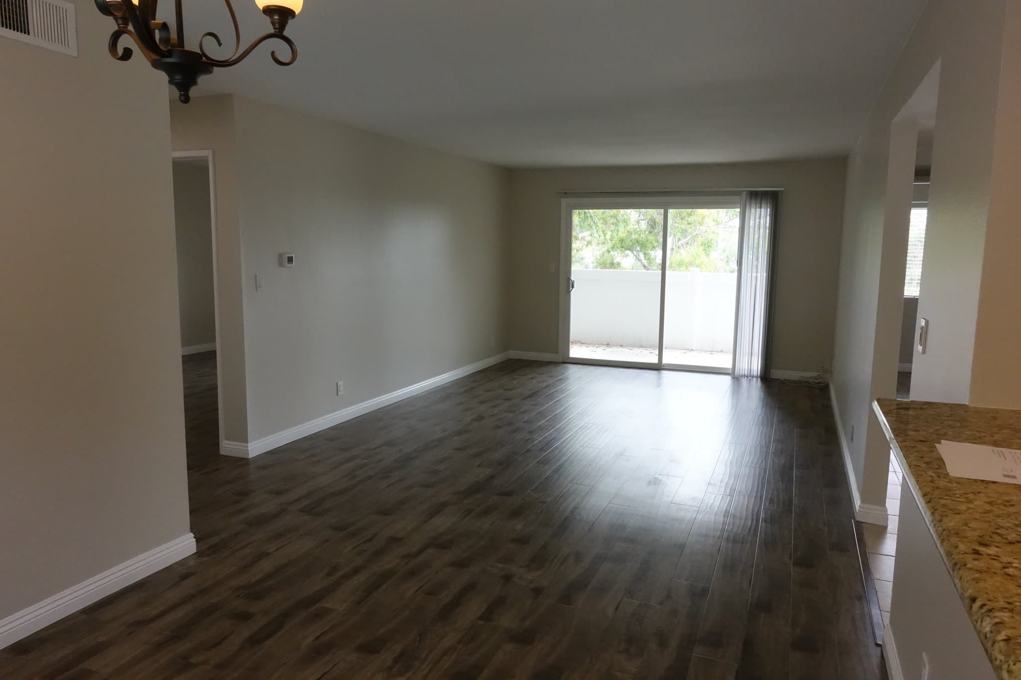 Anaheim Condo: 465 South Ranch View Circle
