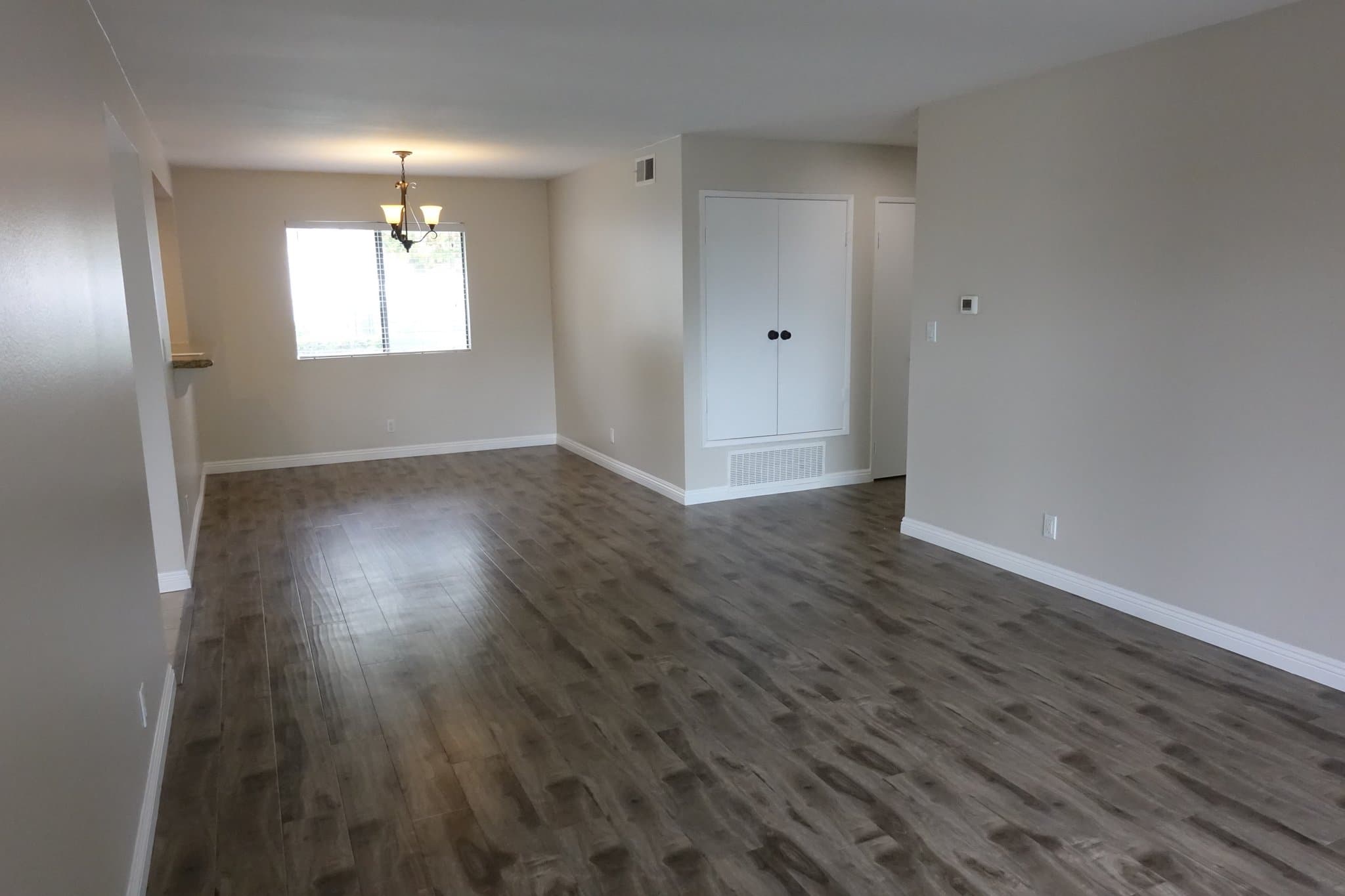 Anaheim Condo: 465 South Ranch View Circle