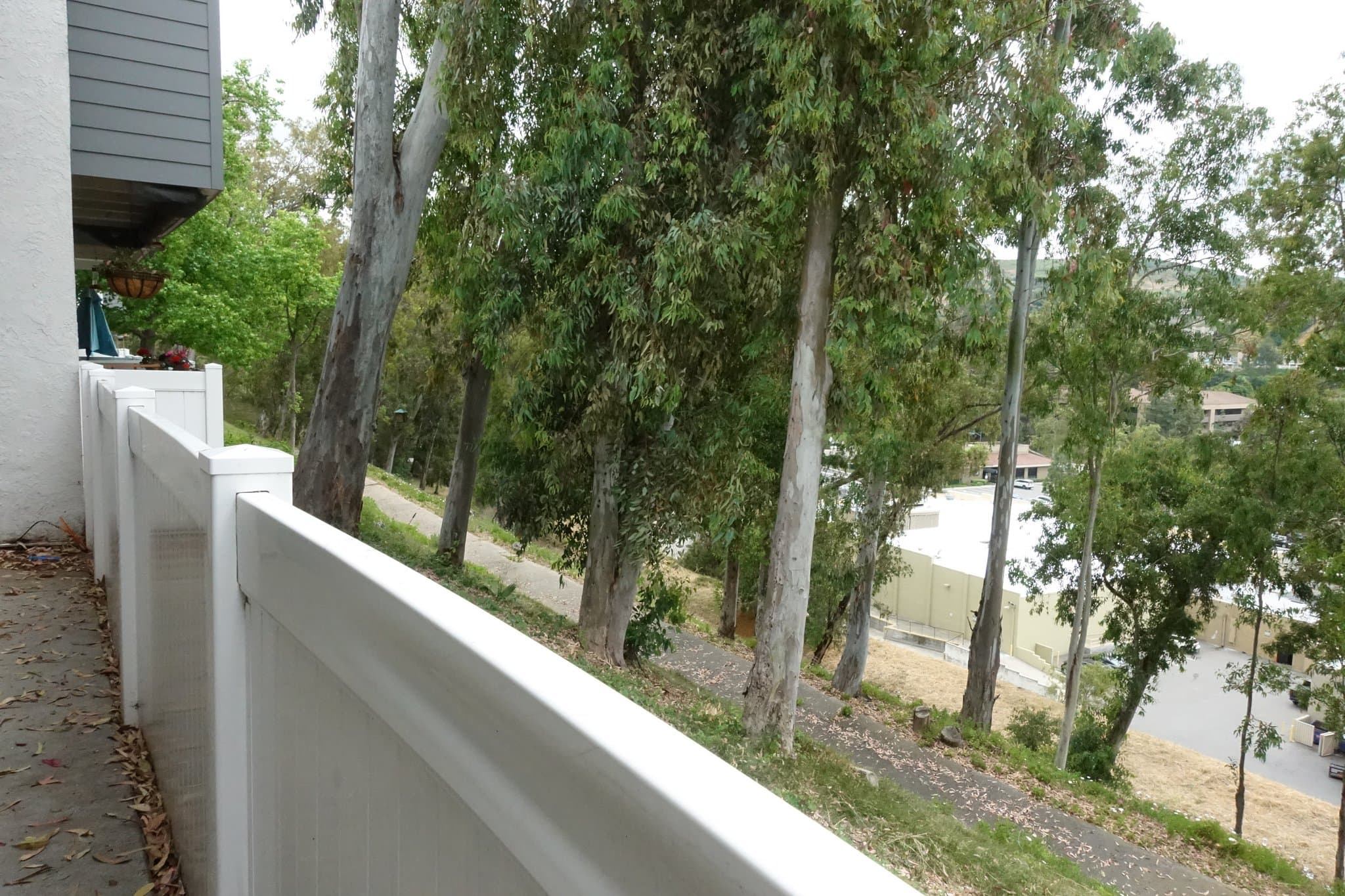 Anaheim Condo: 465 South Ranch View Circle