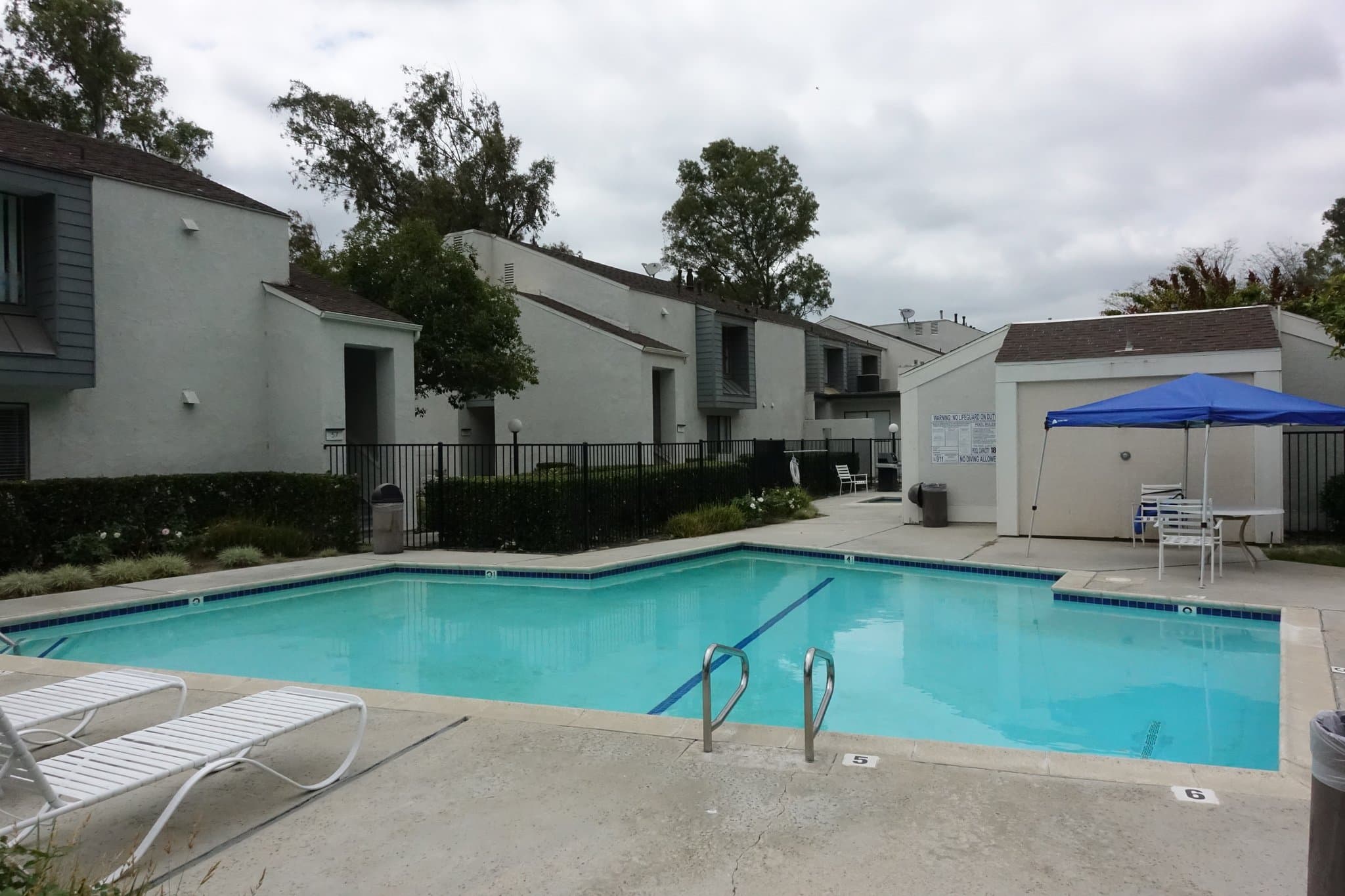 Anaheim Condo: 465 South Ranch View Circle
