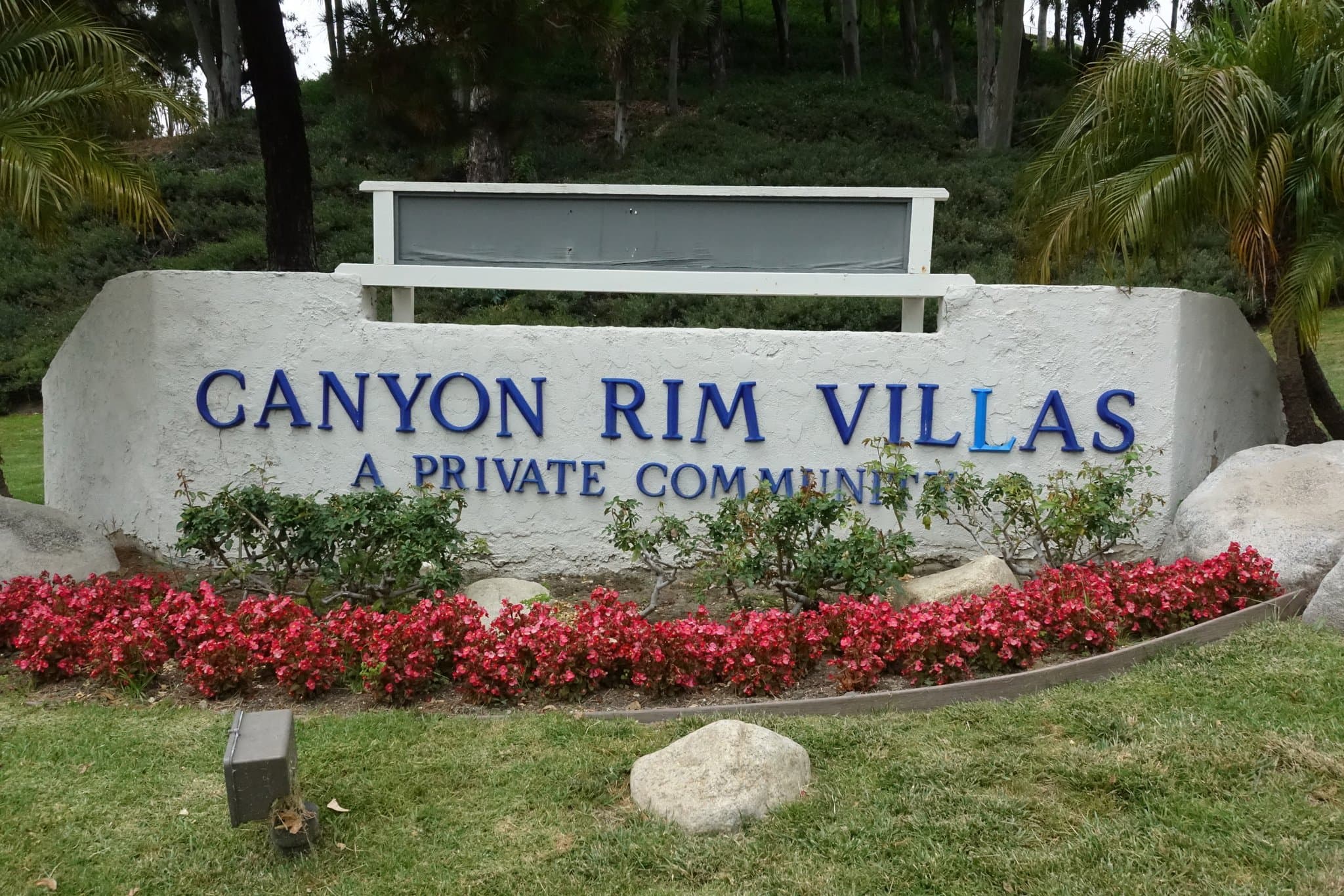 Anaheim Condo: 465 South Ranch View Circle