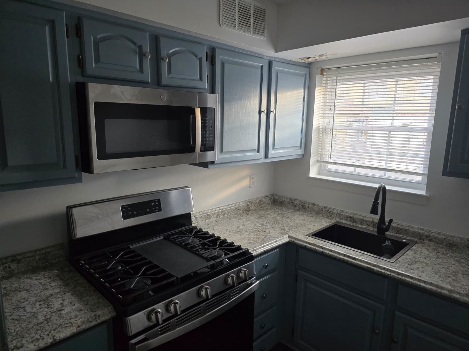Staten Island Townhome: 31A Franklin Ln