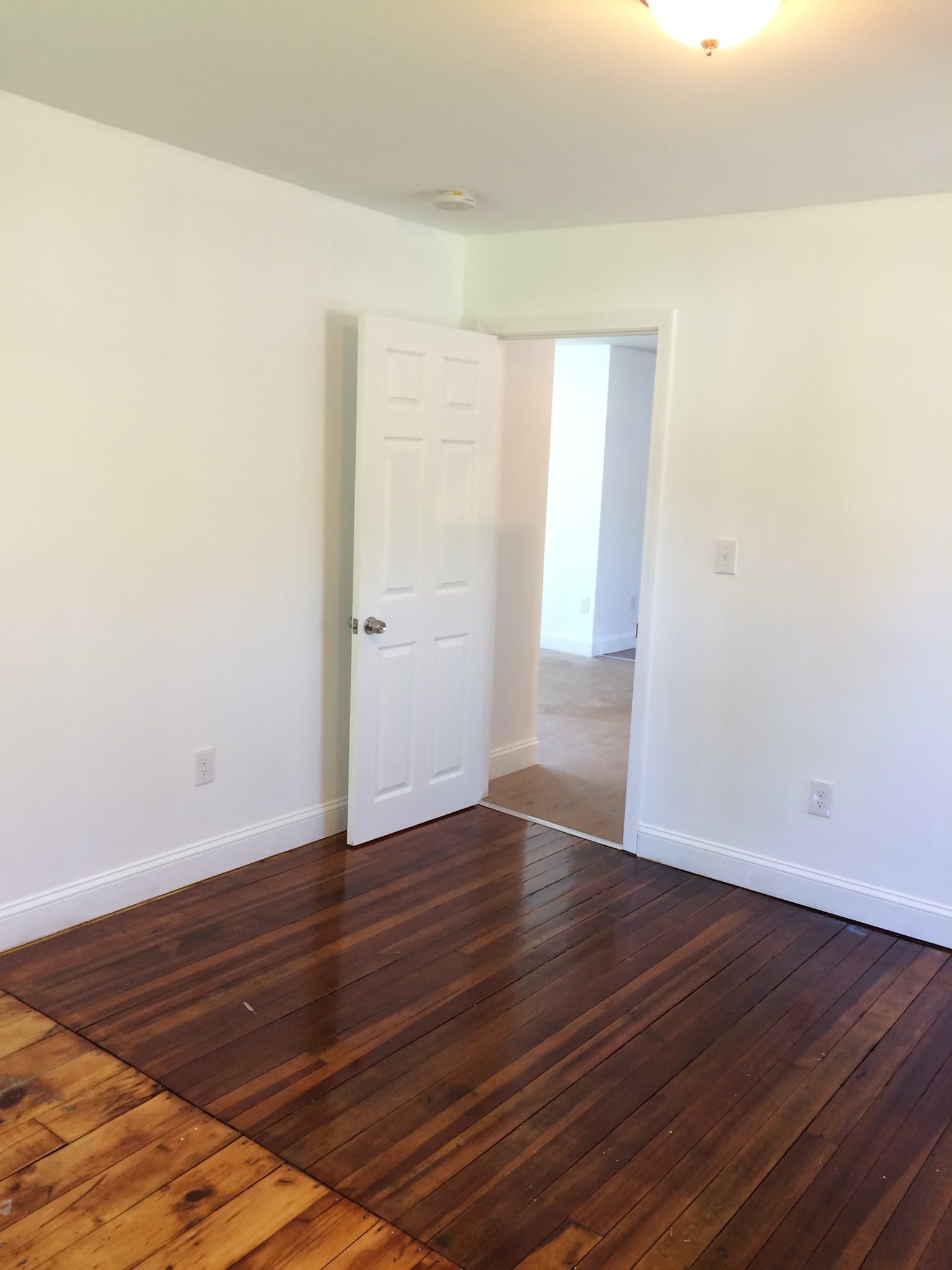Webster Multiplex: 93 1/2 lake st