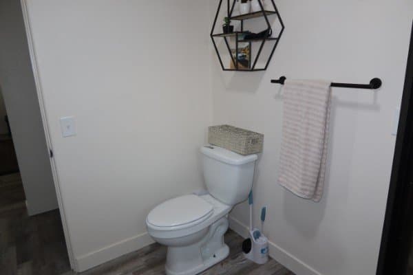Safford House: 728 S 9th Ave