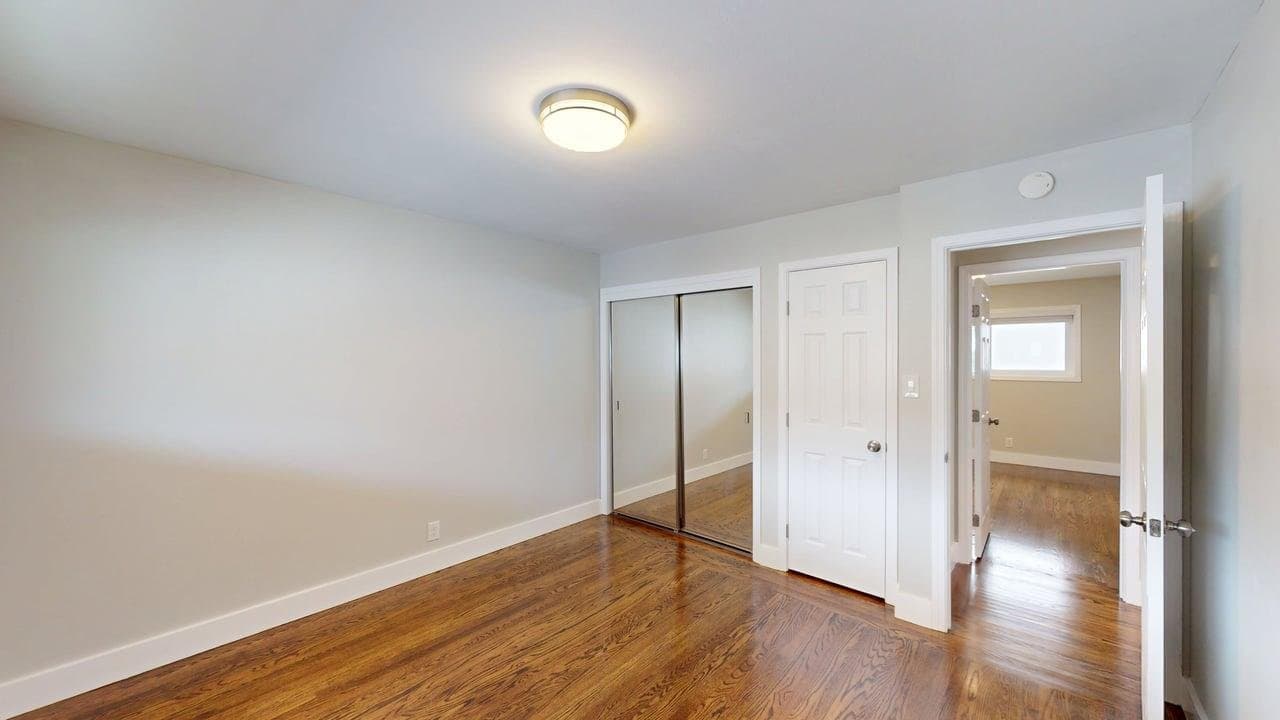 Alameda Apartment: 2060 Santa Clara Ave