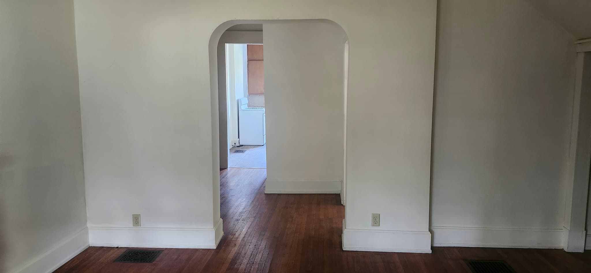 Indpls Apartment: 68 N Layman