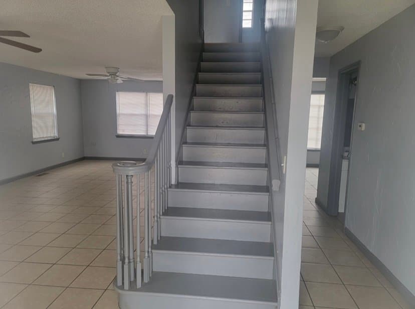 Oklahoma City House: 817 NE 81st St