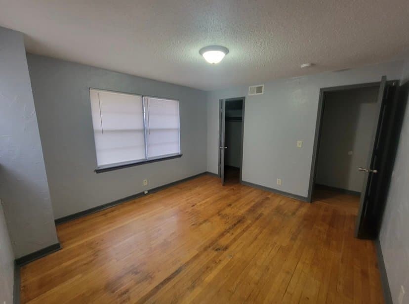 Oklahoma City House: 817 NE 81st St