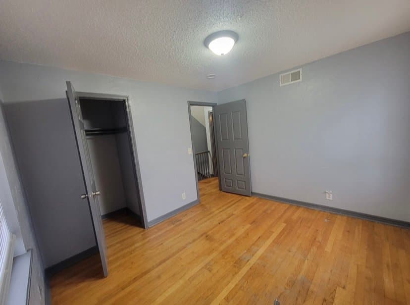 Oklahoma City House: 817 NE 81st St