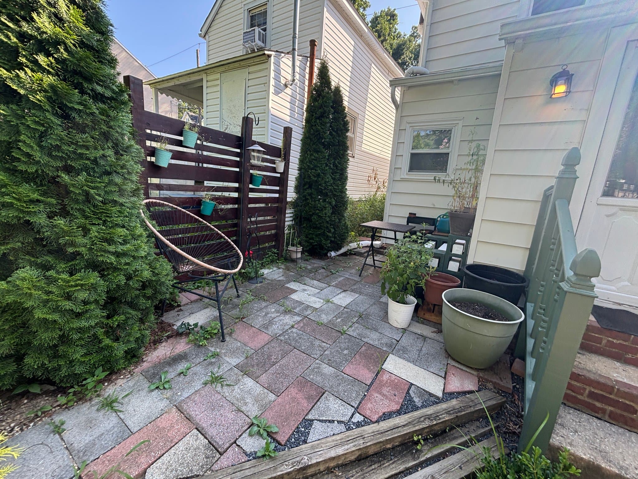 Pitman House: 167 West Avenue
