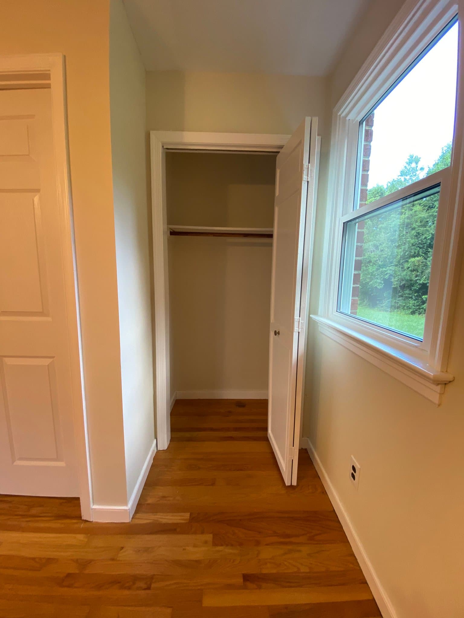Sandston Single Room: 1599 Early Street