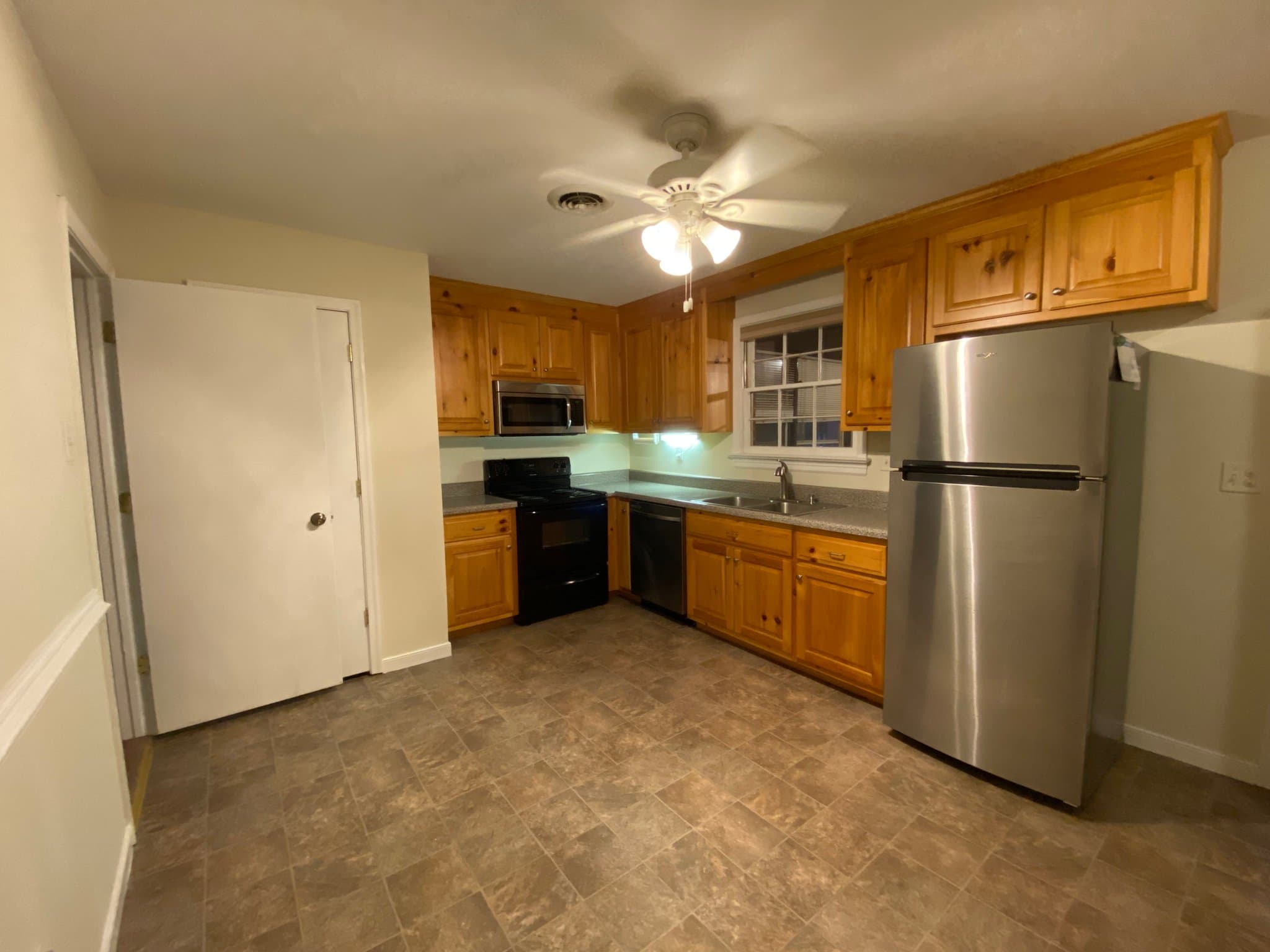 Sandston Single Room: 1599 Early Street
