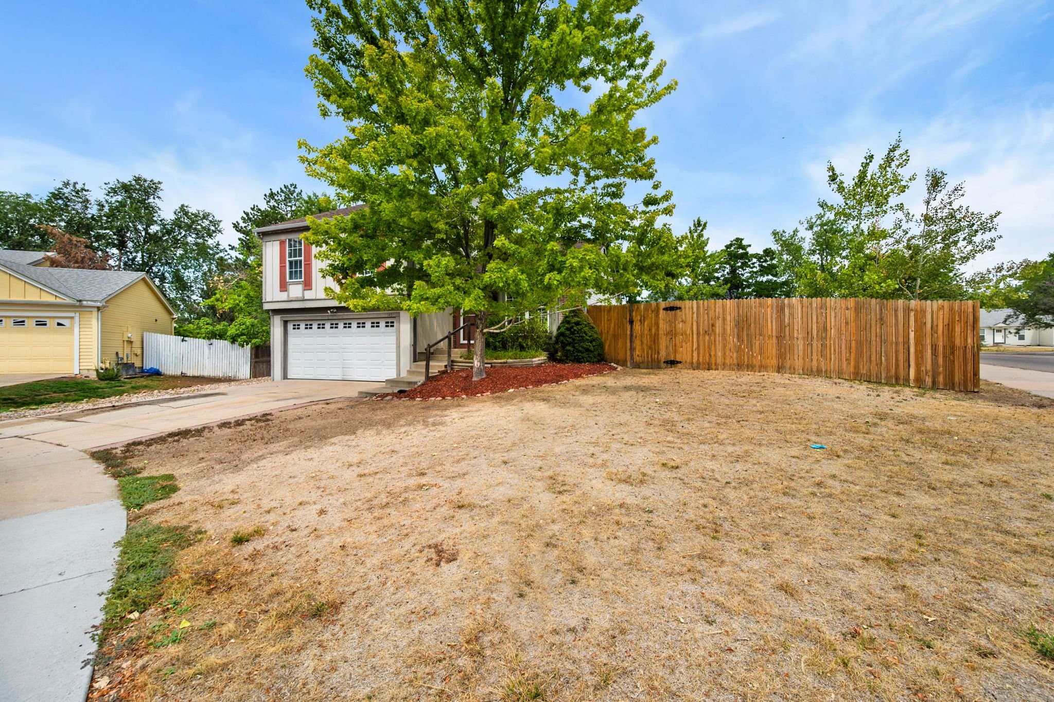 Lafayette House: 145 Caria Dr