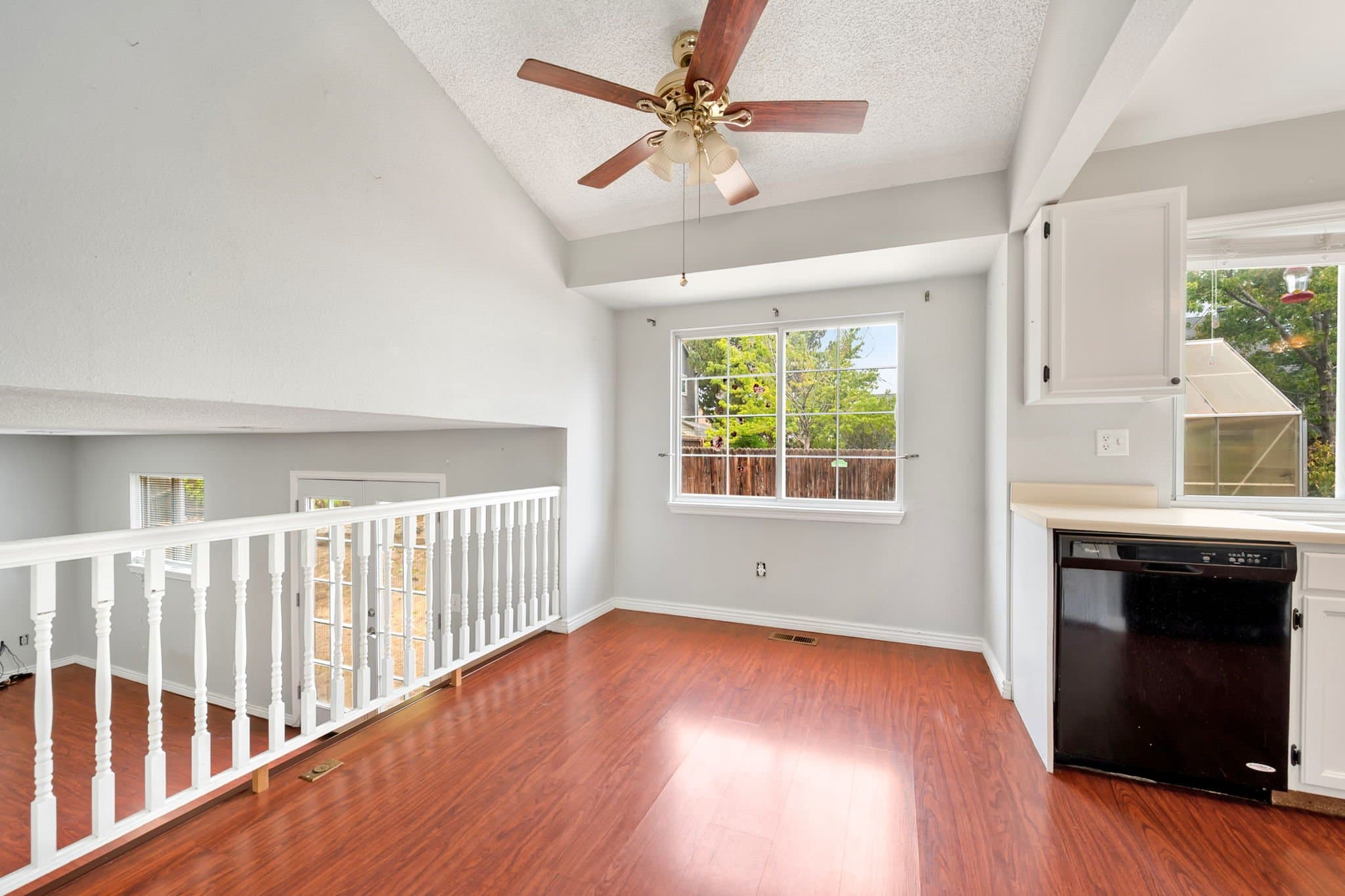 Lafayette House: 145 Caria Dr