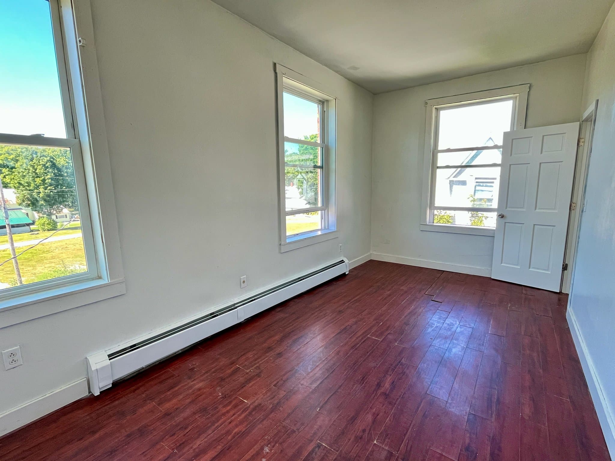 Bingham Apartment: 342 Main St
