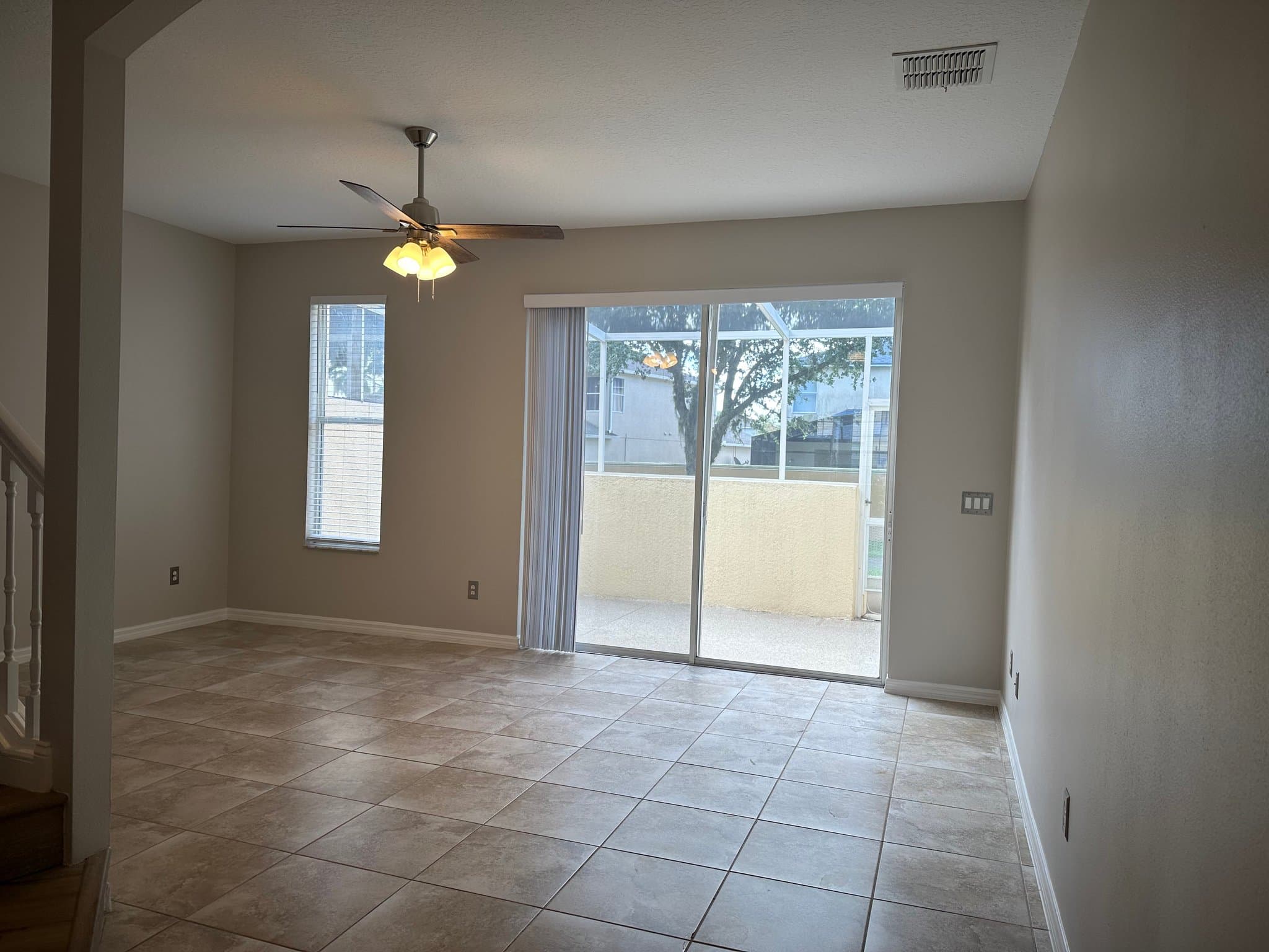 Kissimmee House: 1214 South Beach Circle