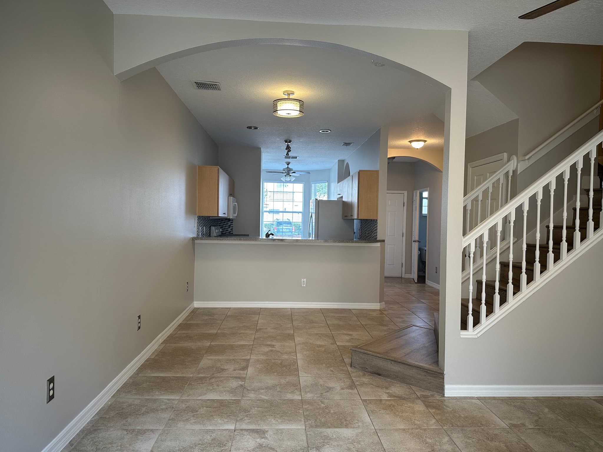 Kissimmee House: 1214 South Beach Circle