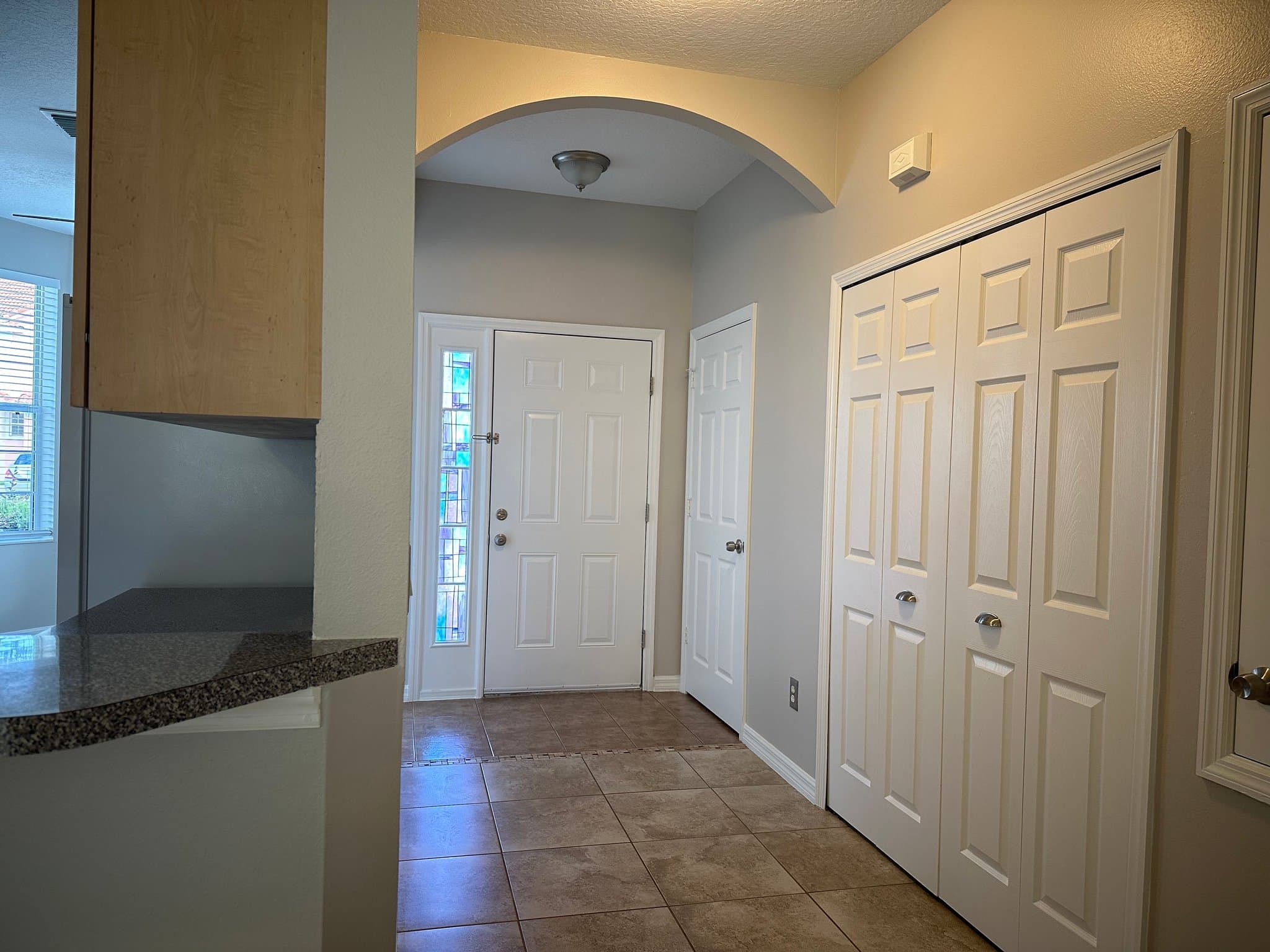 Kissimmee House: 1214 South Beach Circle