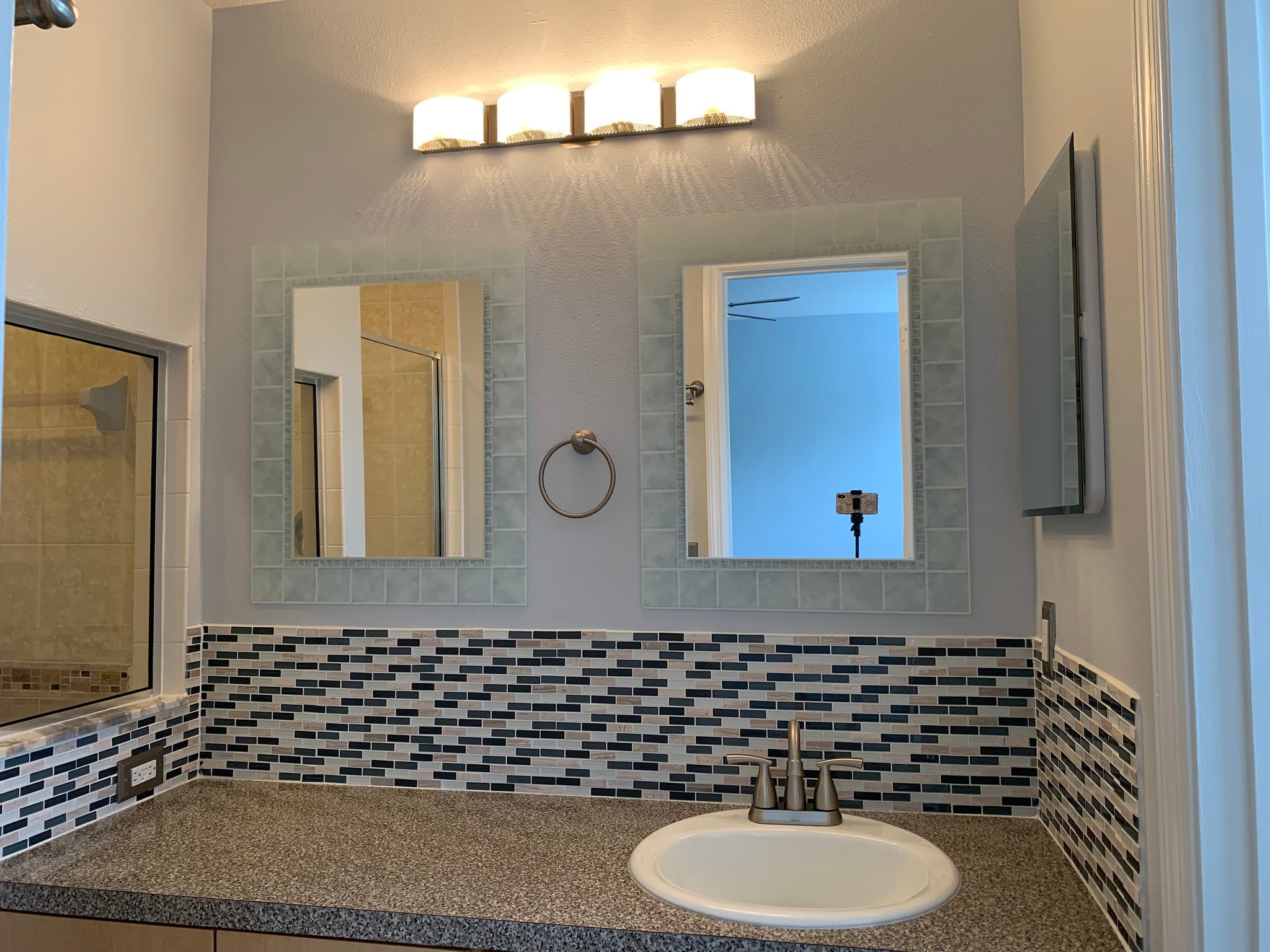 Kissimmee House: 1214 South Beach Circle