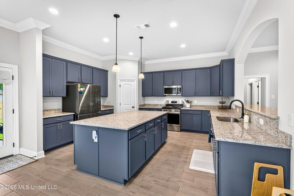 Gulfport House: 14248 Cygnet Cove