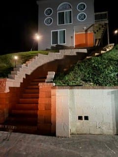 Louisville House: 831 E Cumberland Drive