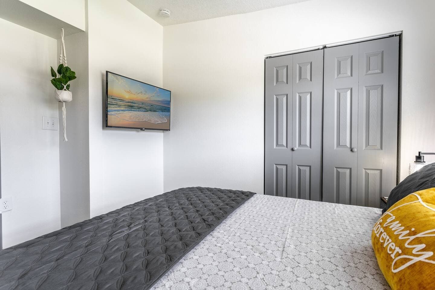 Orlando House: 511 San Juan Boulevard