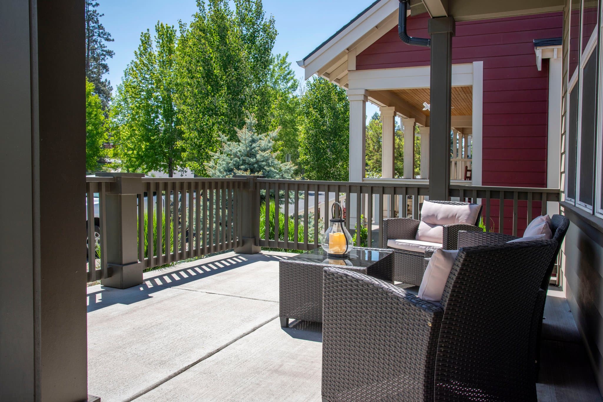 Sisters House: 936 E Black Butte Avenue