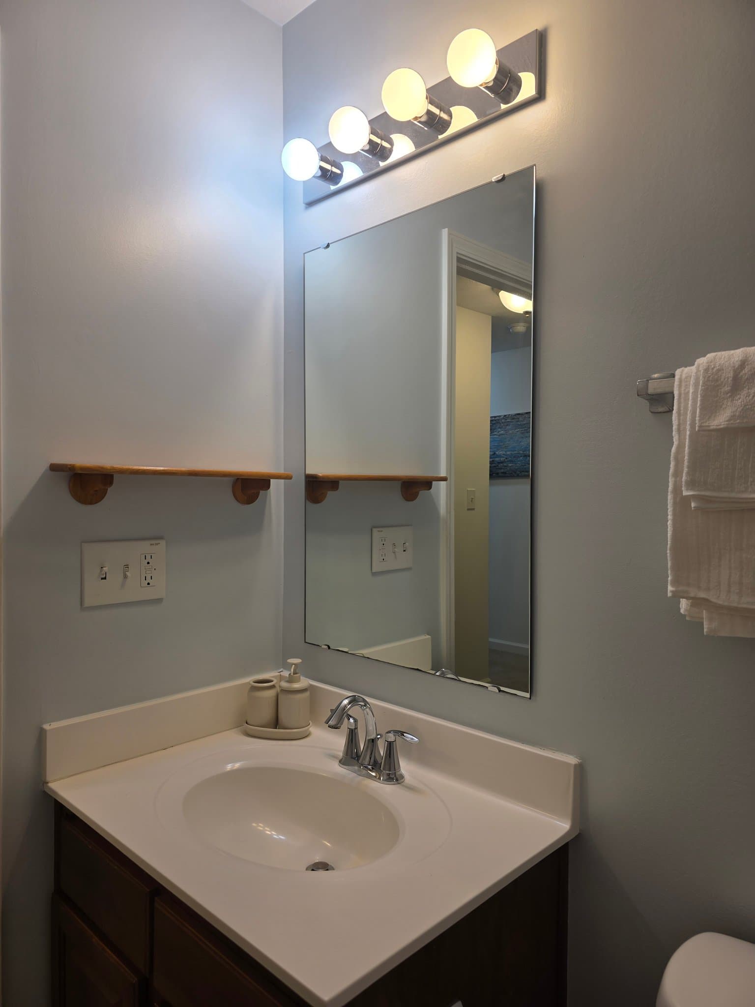 Fishers Condo: 13249 Komatite Way