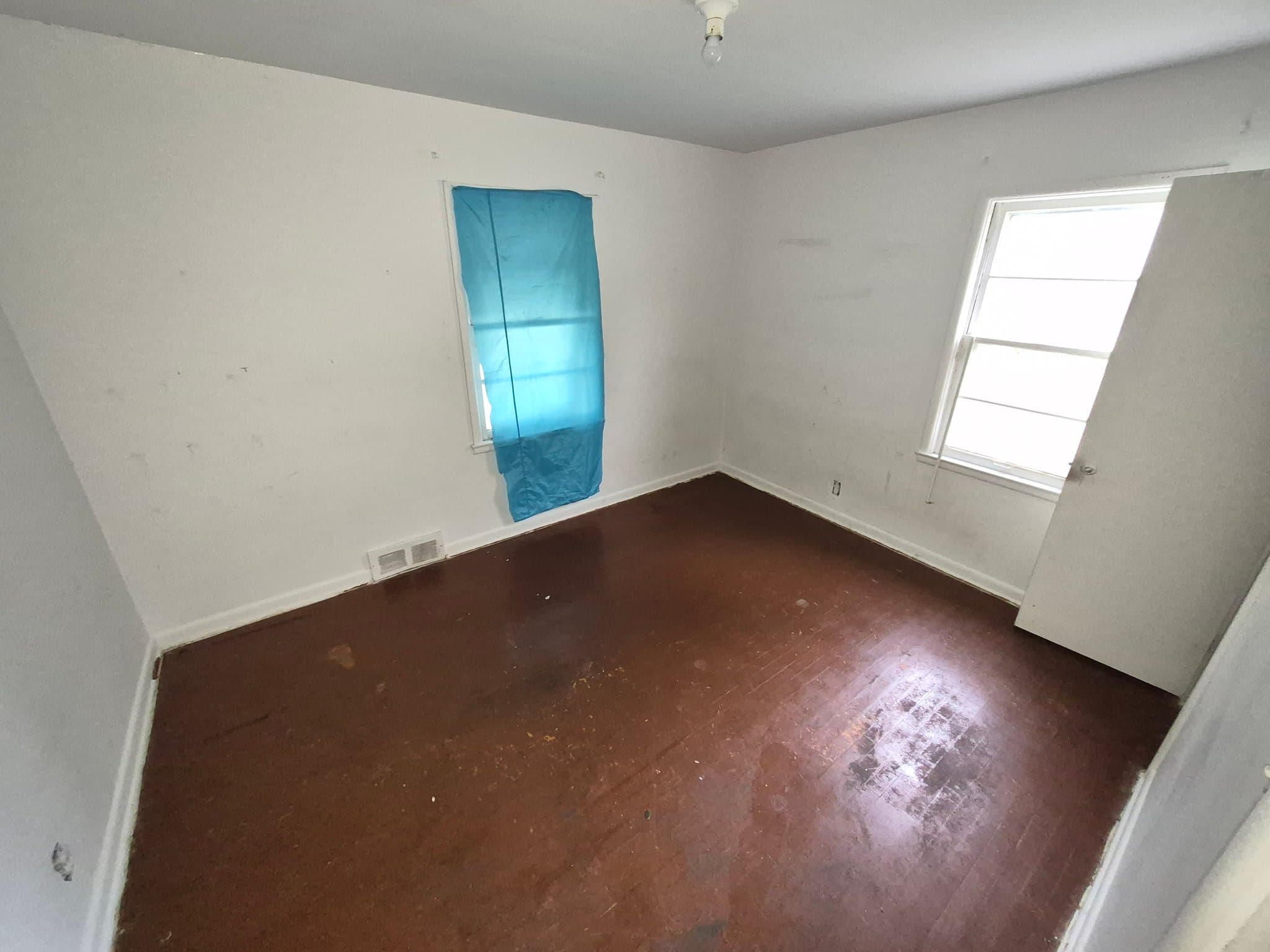 flint House: 2738 Berkley Street
