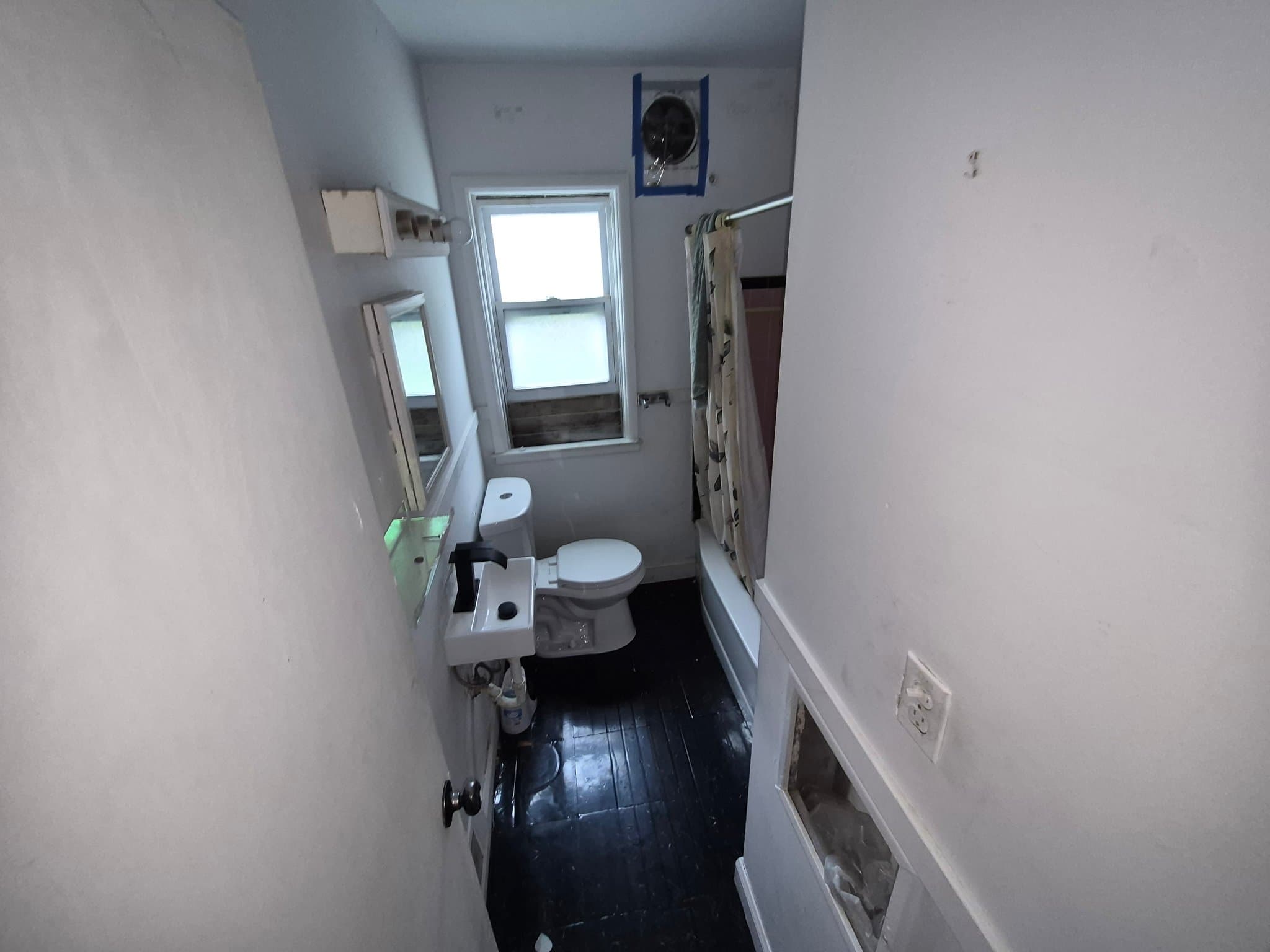 flint House: 2738 Berkley Street