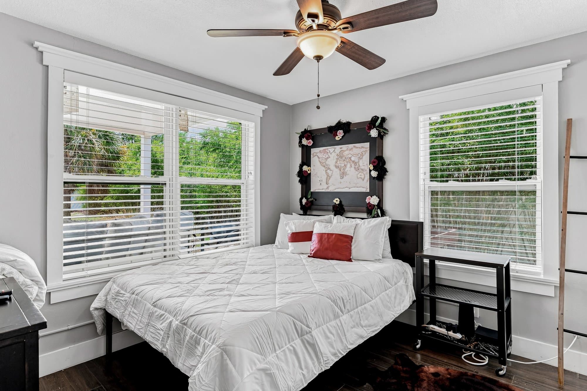 Saint Petersburg House: 5000 Emerson Ave S