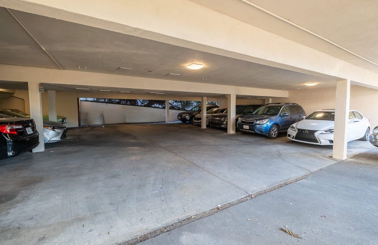 Berkeley Apartment: 1700 Spruce Street