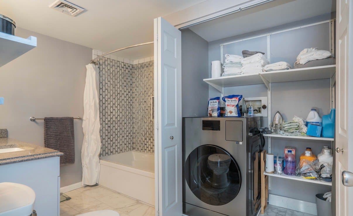 Cromwell Condo: 3 Avon Dale Rd