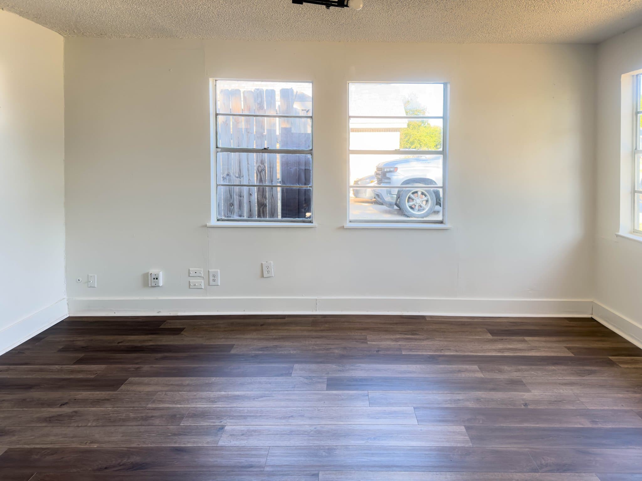 Mineral Wells House: 912 SW 17th St