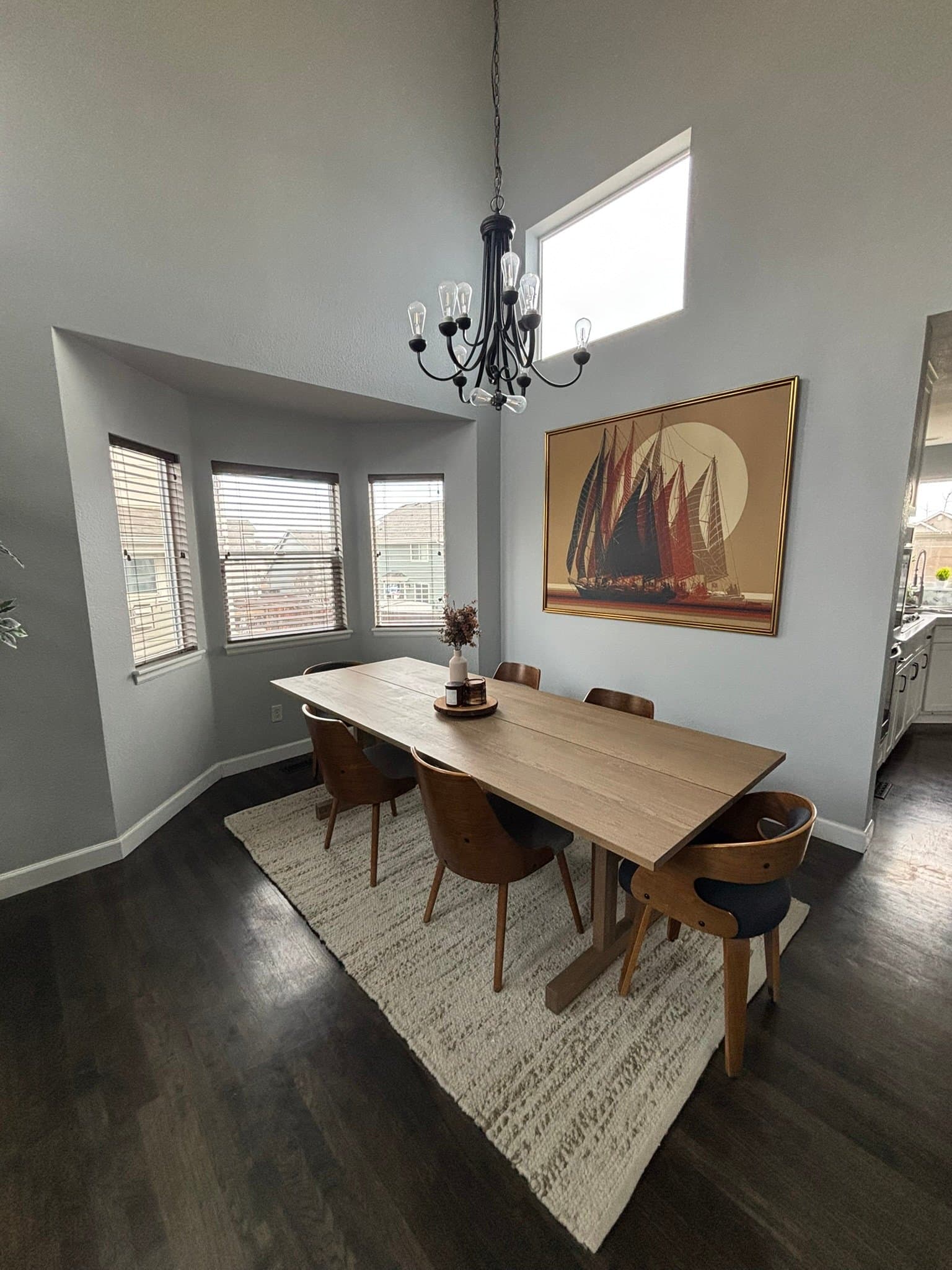 Thornton Single Room: 10144 Madison Street