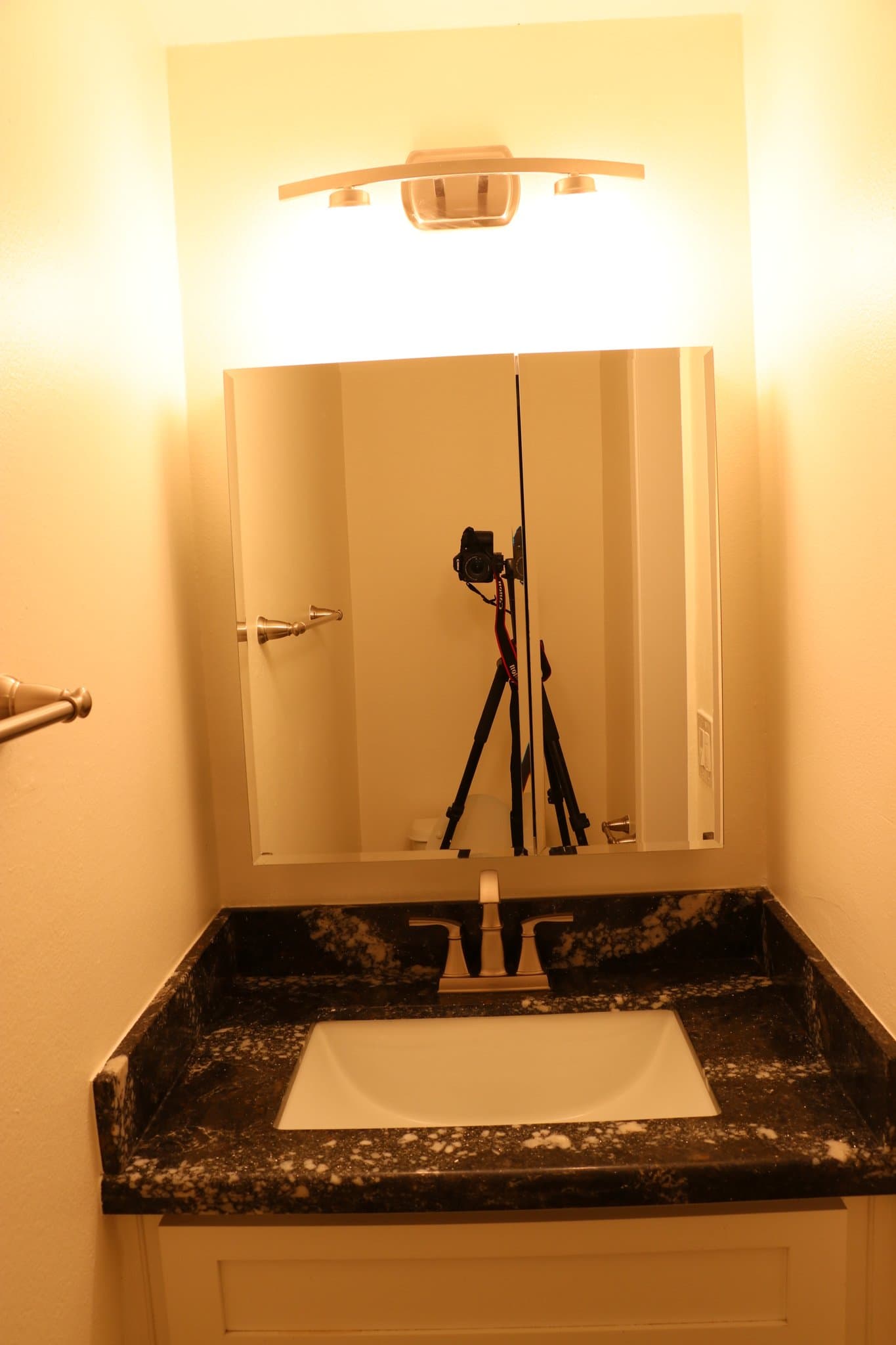 Anaheim Condo: 5635 East Avenida De Vinedos