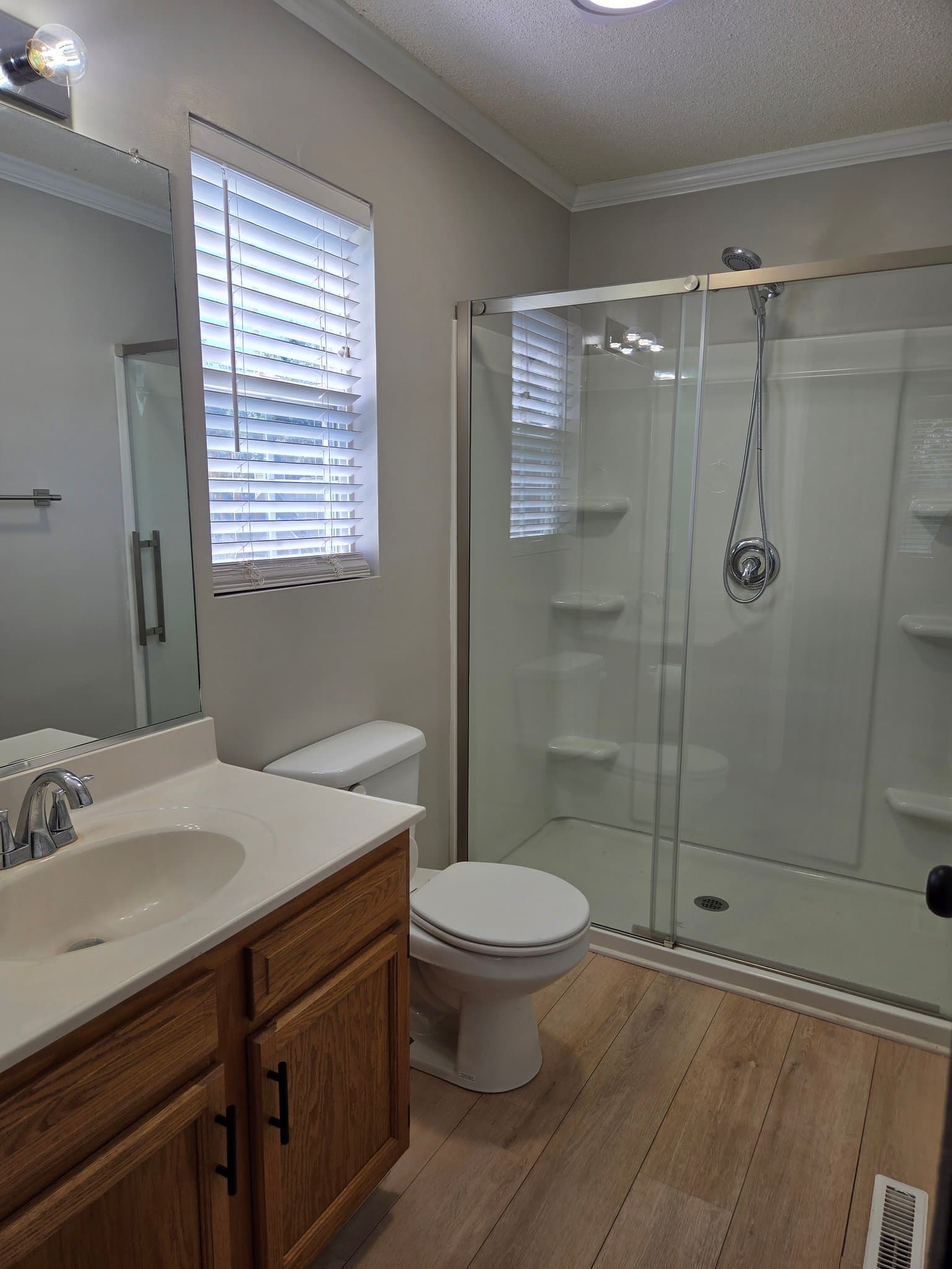 Winston Salem House: 217 Williamsgate Ct