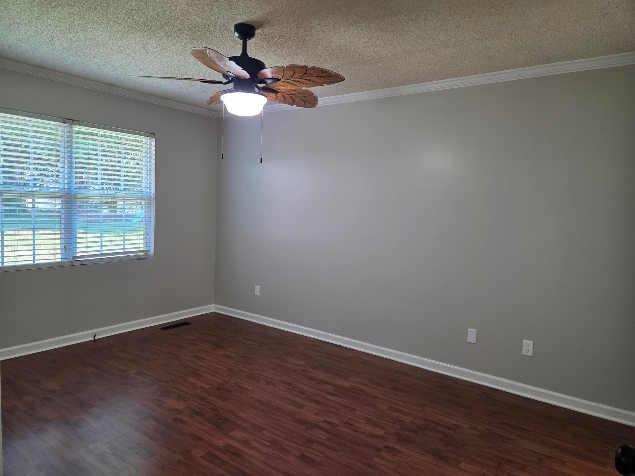 Winston Salem House: 217 Williamsgate Ct
