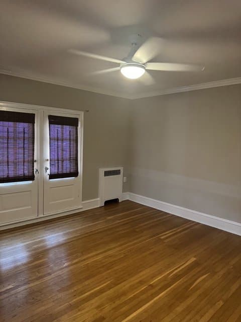 Philadelphia House: 19050 w Olney Ave