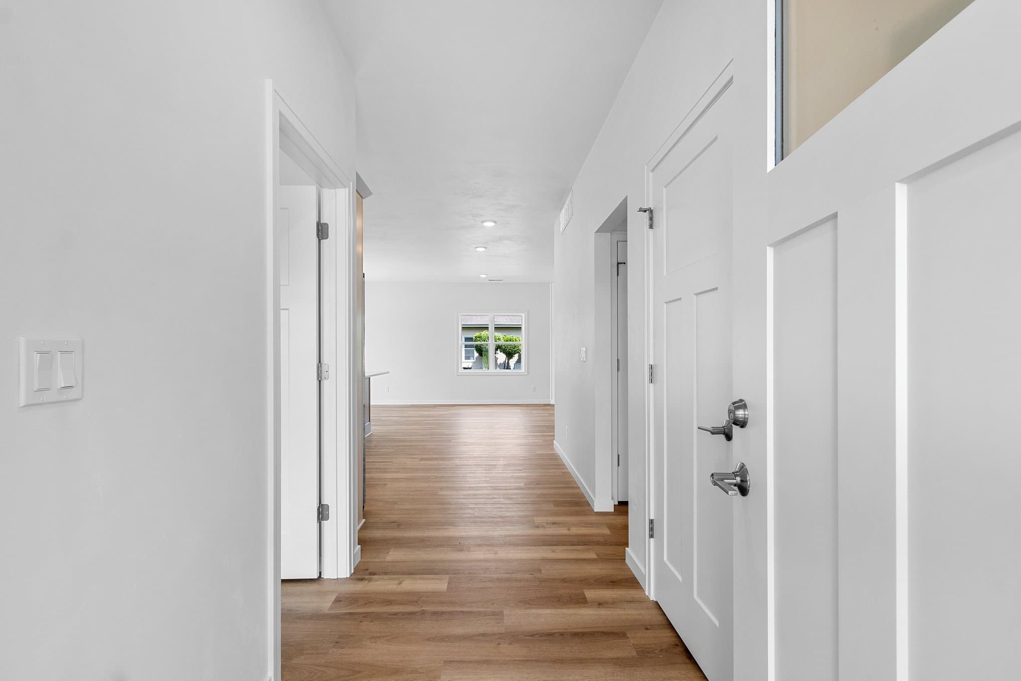 Green Bay Townhome: 2709 Sachet Pl
