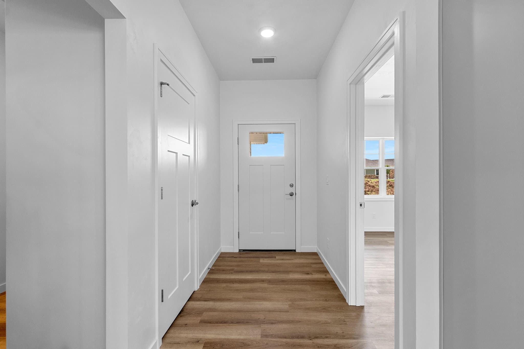 Green Bay Townhome: 2709 Sachet Pl